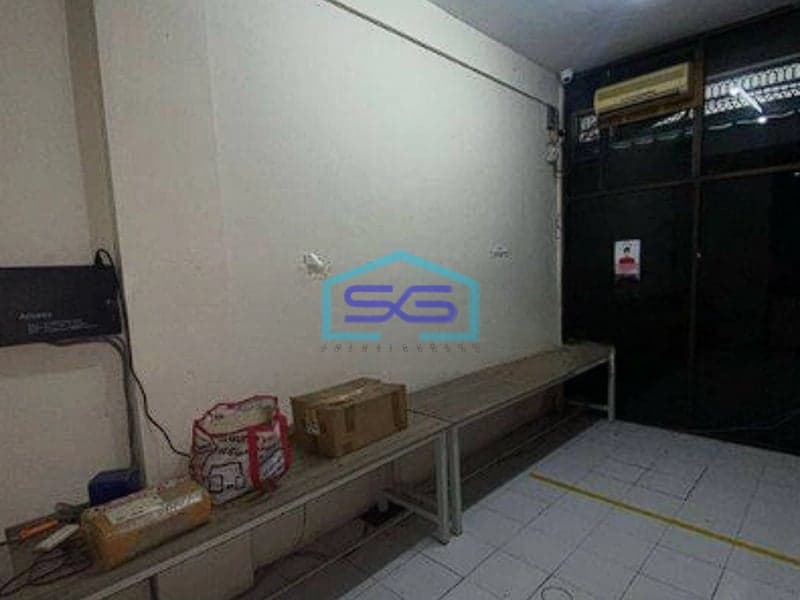 Dijual Ruko 3 Lantai Jl. Arif Rahman Hakim Surabaya Kota LB 135m2