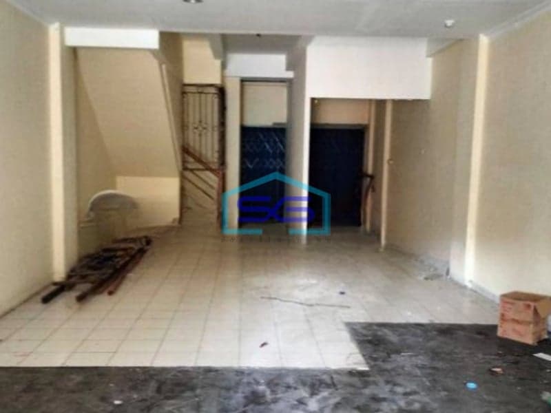 Disewakan Ruko Hadap Jalan Raya Pahlawan Seribu Sektor 7 Bsd Tangerang