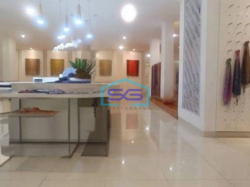 Disewakan Ruang Usaha di Area Strategis Kemang Jakarta Selatan LT 1300m2