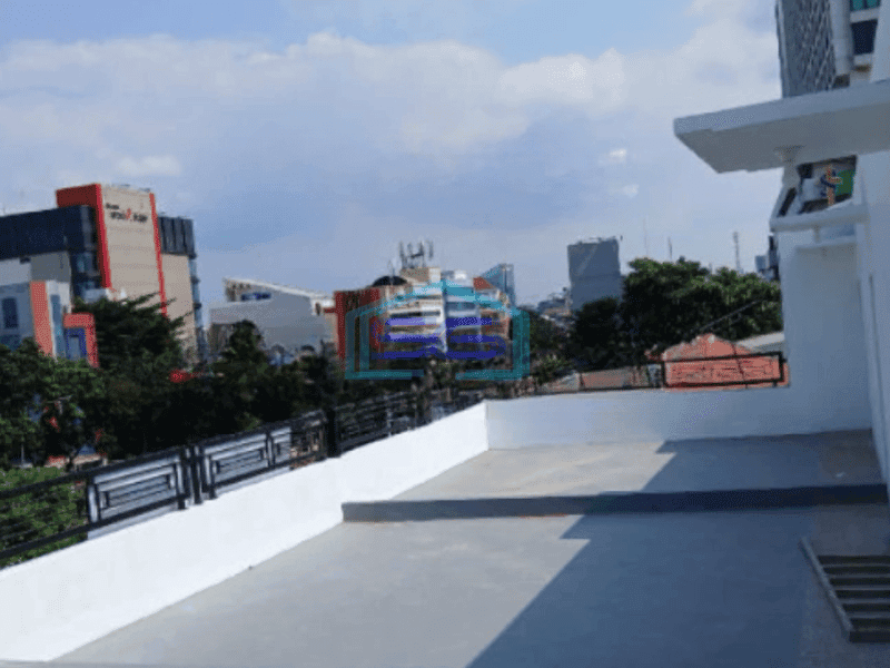 Disewakan Ruko 3,5 lantai Di Mampang Luas Tanah 131 m²