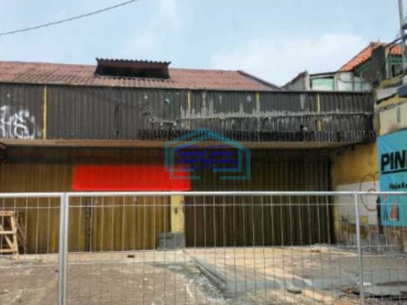 Disewakan Ruko Gandeng 4 lt Konekting tangga 1, Serpong Tangerang Selatan Luas Bangunan  1056 m²
