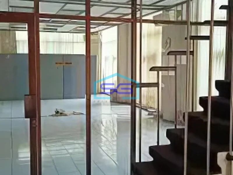 Disewakan Kantor Ruang Usaha Strategis Di Mainroad Otista Bandung Kota LT 500m2