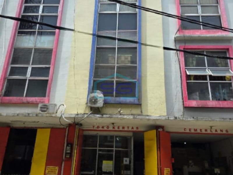 Dijual Ruko Luas Bangunan 360 m² Lokasi di Karawaci Tangerang