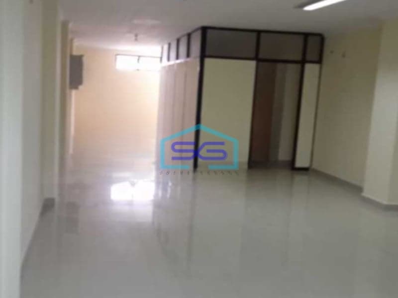 Disewakan Ruko Siap Pakai Luas Bangunan  300 m² Lokasi di Cideng Jakarta Pusat