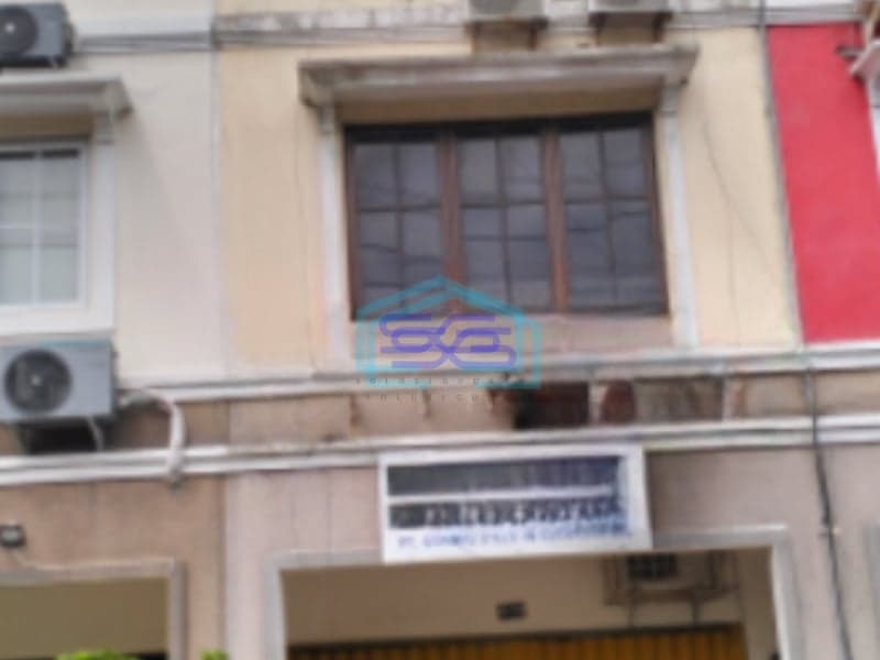 Disewakan Ruko Luas Bangunan 200 m² Lokasi di Surabaya