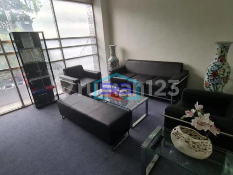Dijual Gedung Kantor di Jalan Raya Kenjeran Surabaya Luas Tanah 332m2