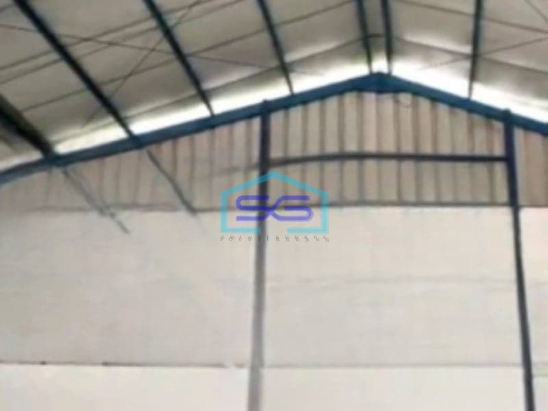 Disewakan Gudang Akses Container Luas Tanah  250 m² di Cikarang Pusat