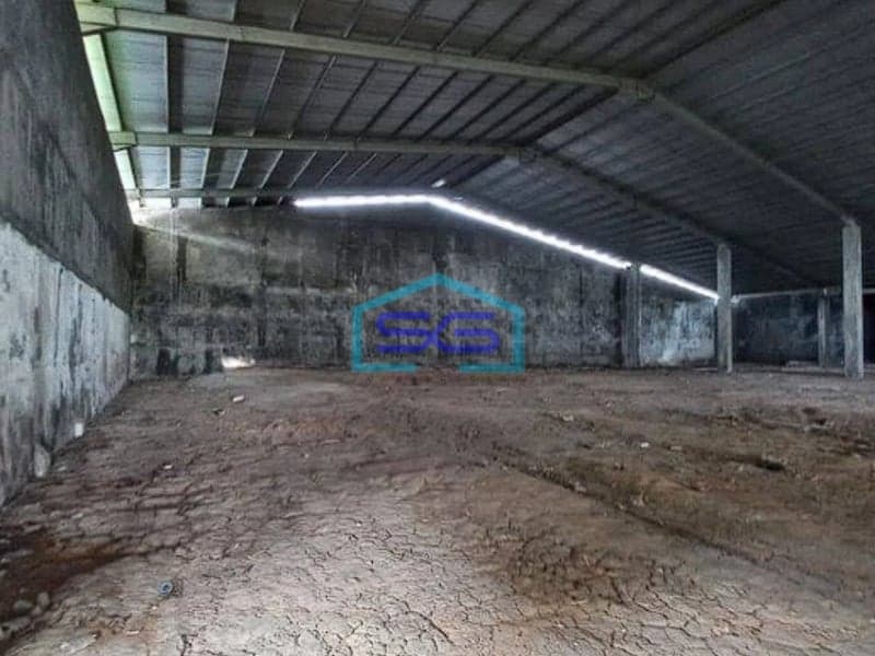 Dijual Pabrik Diluar Kawasan Baru Setengah Pembangunan di Bekasi LT 4000m2
