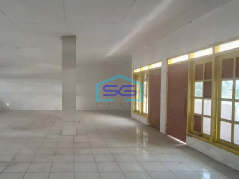 Disewakan Ruko Strategis Siap Pakai 2 Lantai di Pusat Solo Baru LB 500m2