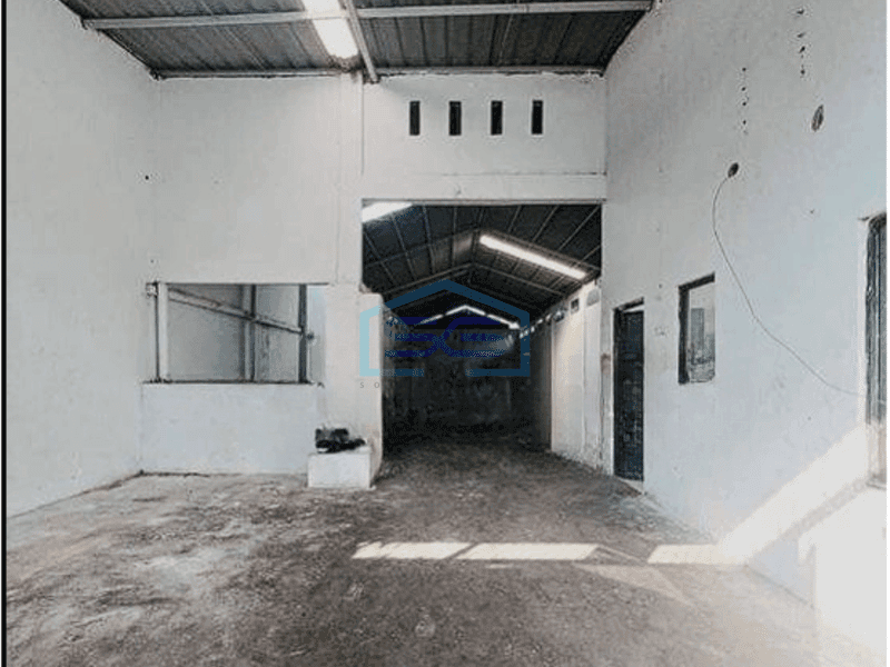 Disewakan gudang murah siap pakai di Kalideres