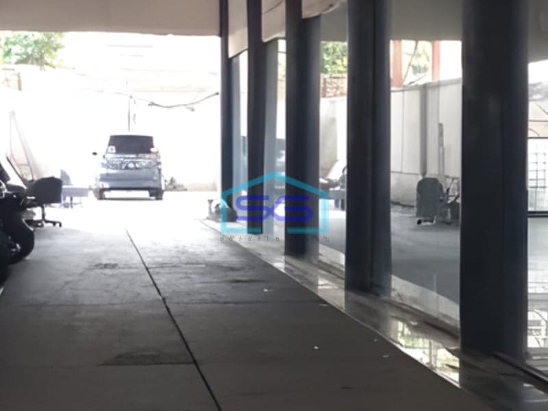 Dijual Bangunan Ex Showroom Dan Gudang Harga Dibawah Njop di Jakarta Pusat  LT 2428m2