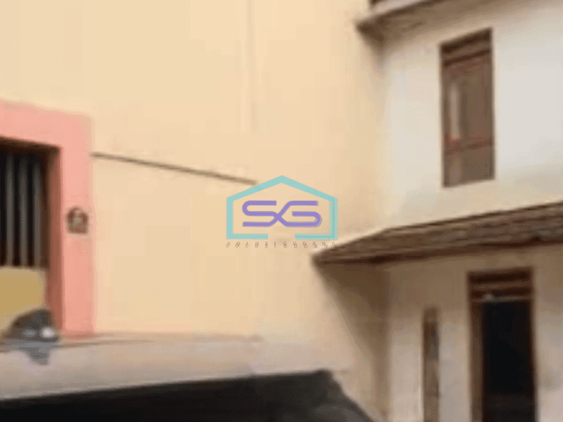 Disewakan Gudang Luas Bangunan  370 m² Lokasi Pinggir Jalan Raya Bekasi