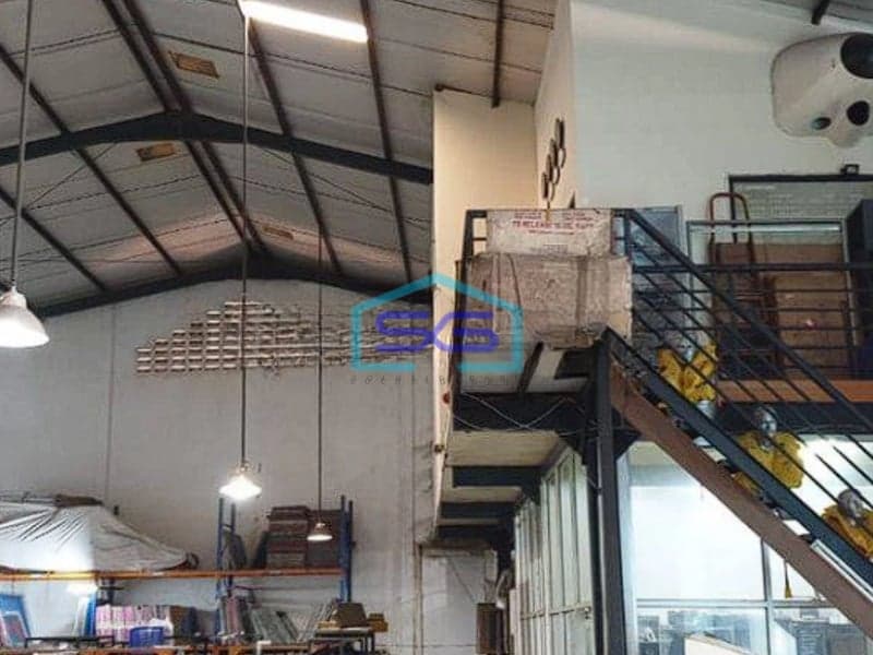 Dijual Gudang Siap Pakai Daerah Industri Komplek Jln Cibolerang, Kopo, Bandung Selatan LB 600m2