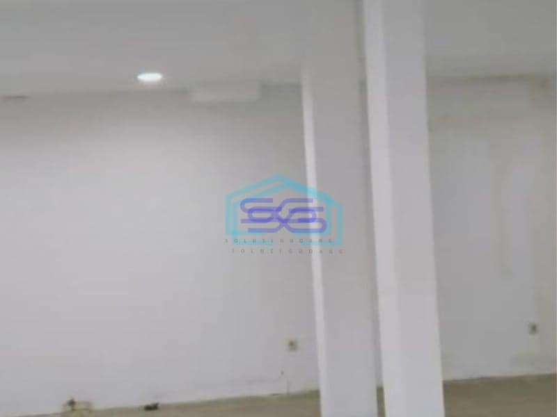 Disewakan Ruko 3 Lantai Luas Bangunan 396 m² Lokasi di Bekasi