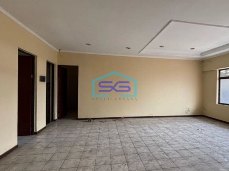 Disewakan Ruko 3 Lantai Luas Tanah  300 m² Lokasi Batununggal Bandung