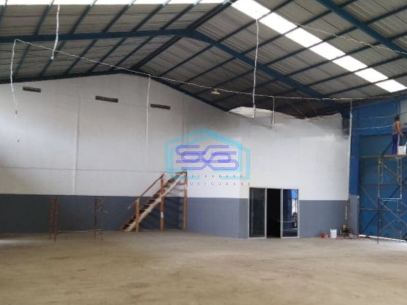 Disewakan Gudang Luas Bangunan   450 m² Lokasi Karawaci Tangerang
