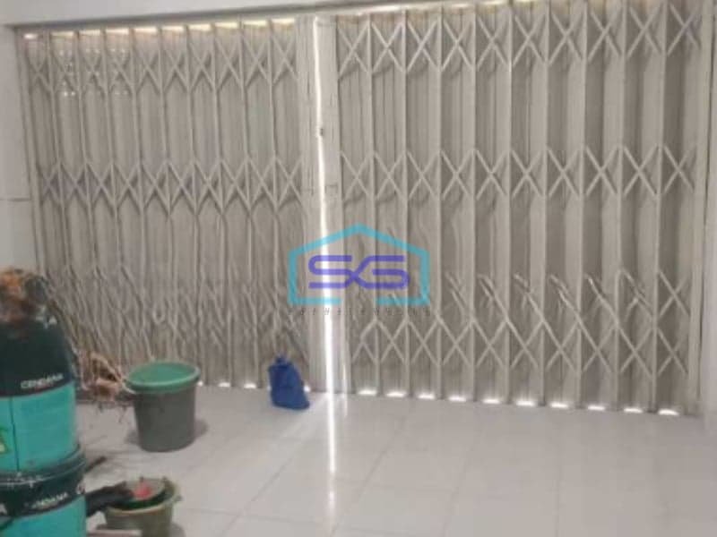 Dijual Ruko Luas Bangunan  382 m² Lokasi di Jembatan Lima Jakarta Barat