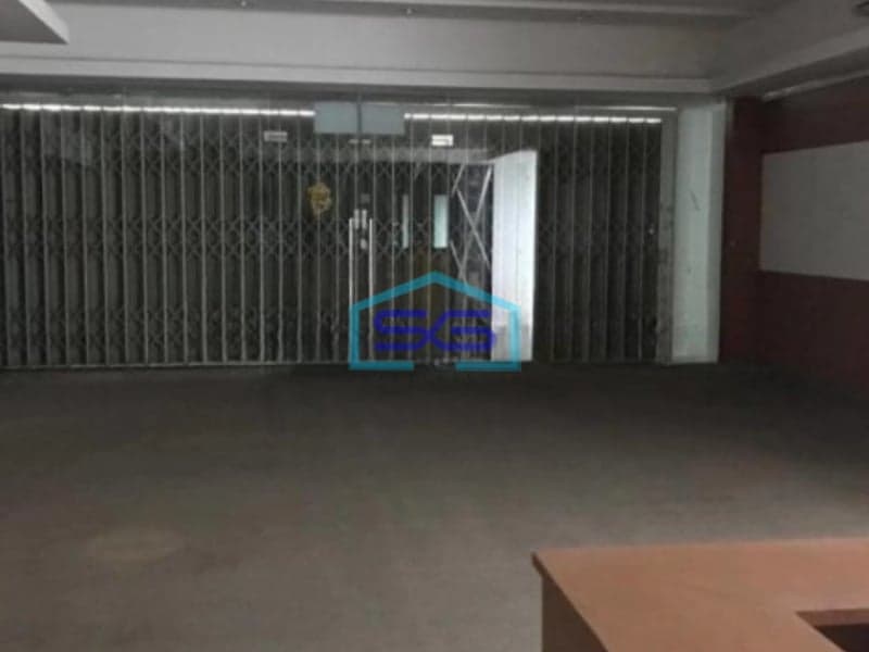 Dijual Ruang Usaha di Jalan Ambengan Surabaya Strategis Luas Tanah 656m2