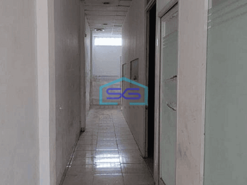 Disewakan Ruko Pinggir Jalan Tomang Jakarta Barat 2 Lantai LB 164m2