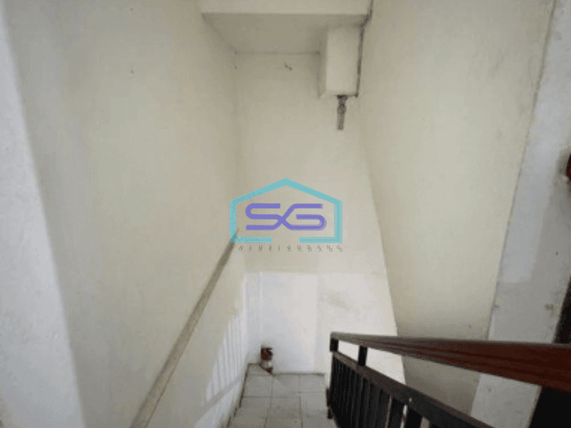 Dijual Cepat Ruko Luas Bangunan  187 m² di Duri Kosambi Jakarta Barat