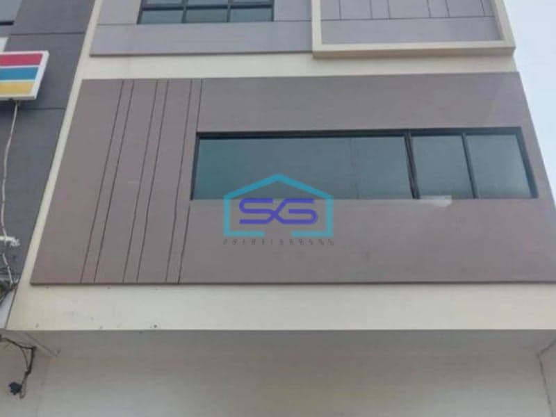 Dijual Ruko Baru 3 Lantai di Depan Jalan Raya Bekasi LB 300m2