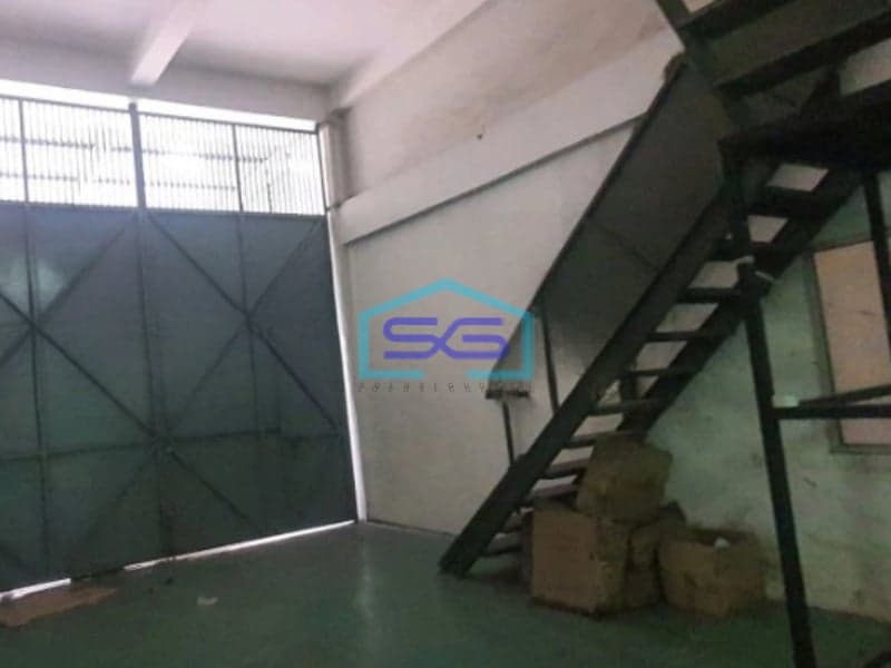 Disewakan Gudang Luas Bangunan 2500 m² Akses Container 40 Feet di Jakarta Barat