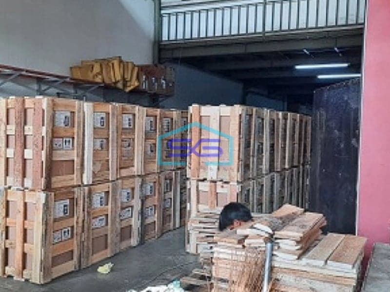 Disewakan Gudang Bisa Jadi Pabrik Jalan Masuk Kontainer Kawasan Industri di Serpong Tangerang LB 620m2