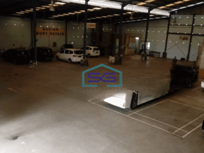 Dijual Gudang Ex Bengkel Luas Bangunan 3500 m² di Telukjambe Karawang