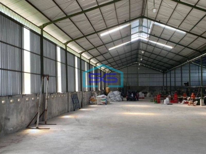 Disewakan Gudang Pabrik Bangunan Baru Lokasi Strategis Raya Mantup Lamongan LT 3323m2