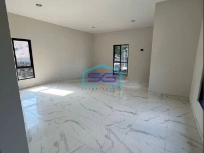 Dijual Tanah Strategis Pinggir Jalan Raya Sudah Ada Bangunan Kantor Cocok Untuk Berbagai Usaha Semarang Barat LT 2302m2