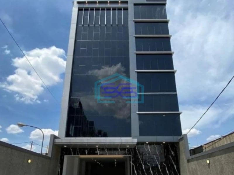 Dijual Gedung Kantor Baru 4,5 Lantai di Lokasi Strategis DI Cawang Jakarta Timur Luas Tanah  279 m²  Luas Bangunan  726
