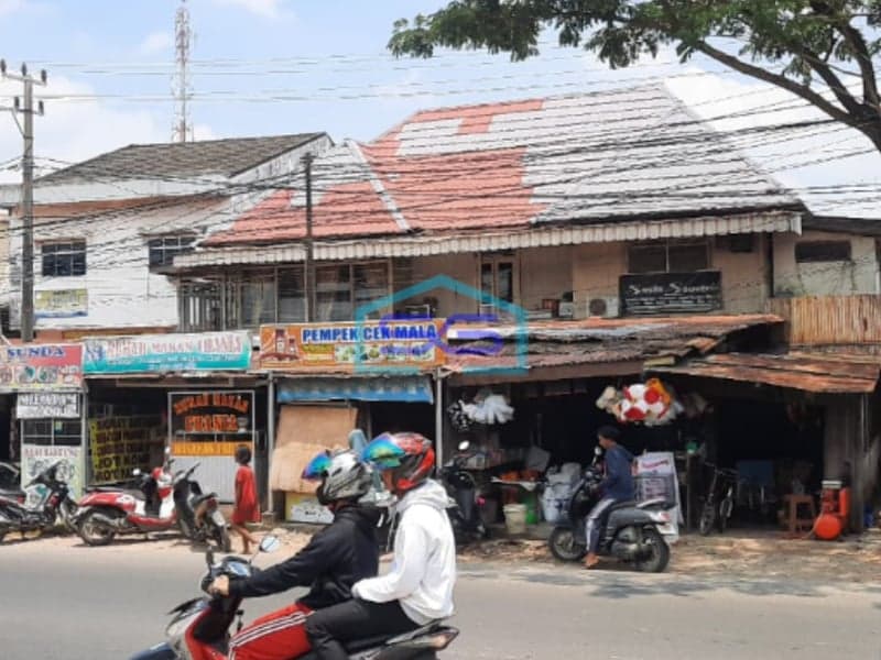 Dijual Lokasi Strategis! Tanah + Bangunan di Pinggir Jalan Di Panjaitan, Palembang
