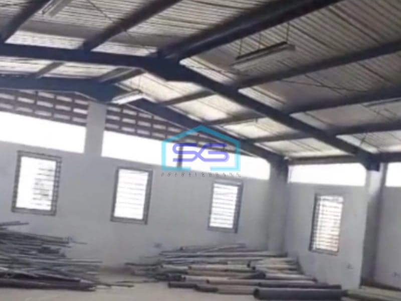 Disewakan Gudang Akses Container Luas Bangunan  600 m² di Kopo Bandung