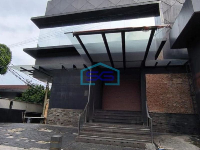 Dijual Gedung Strategis di Kemang Raya Jakarta Selatan Akses Mudah Dan Ramai LB 1800m2