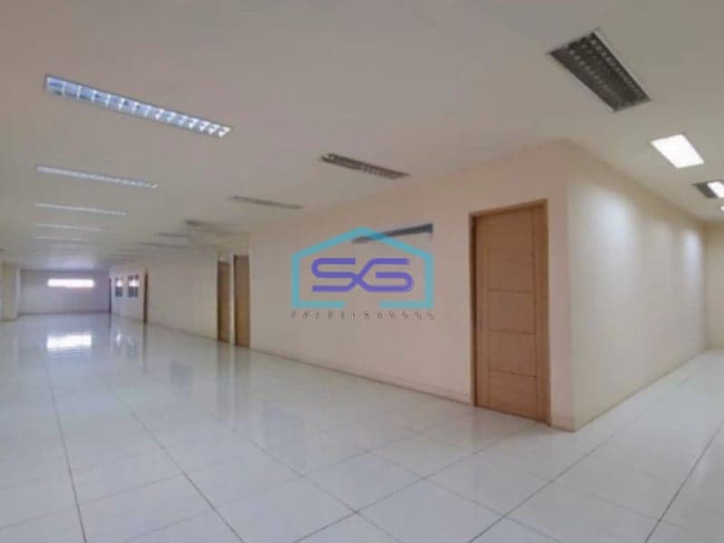 Dijual Pabrik Lokasi Karawang Luas Bangunan 9000 m²