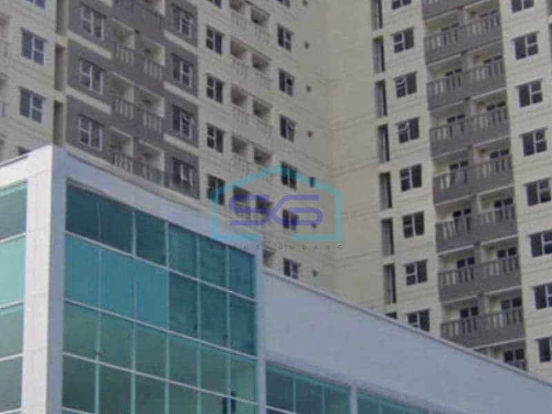 出租：位于美卢亚伊尔BelmontResidence公寓旁，3层街角商铺，地理位置优越，地块95平方米