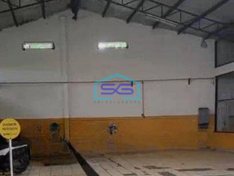 Disewakan Ruko besar 2 Lantai di Pinggir Jalan Raya Siliwangi, Bekasi LB 1500m2