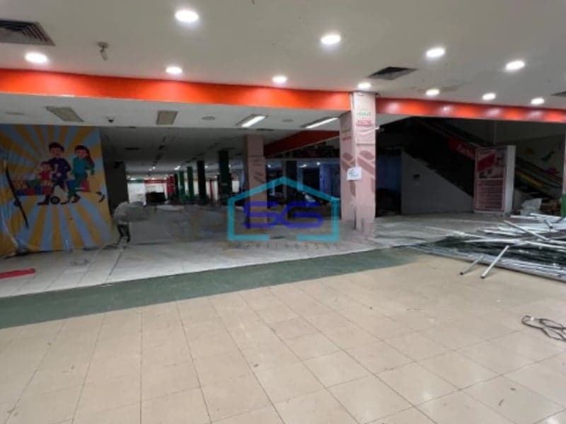 Disewakan Ruang Usaha 3 Lantai Di Jalan Siliwangi Cirebon