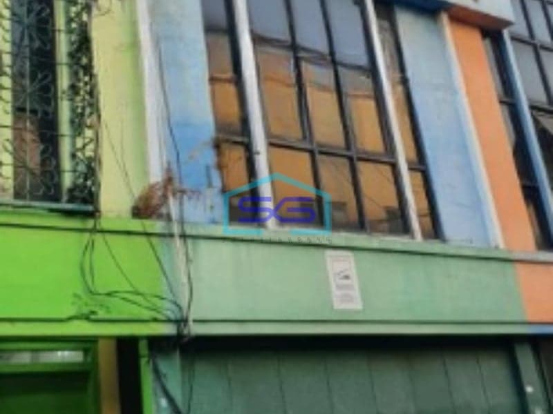 Dijual Ruko Sudah Renovasi Shm Terdiri 3 Lantai Luas Bangunan 150m2 di Jakarta Barat