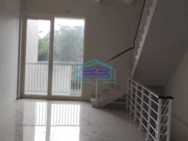 Dijual Ruko Luas Bangunan  154 m² Lokasi di Surabaya