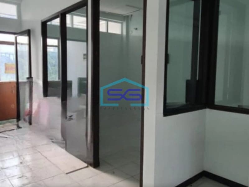 Disewakan Ruko Nol Jalan Raya Pucang Anom Timur, dekat Ngagel Surabaya Luas Bangunan  182 m²