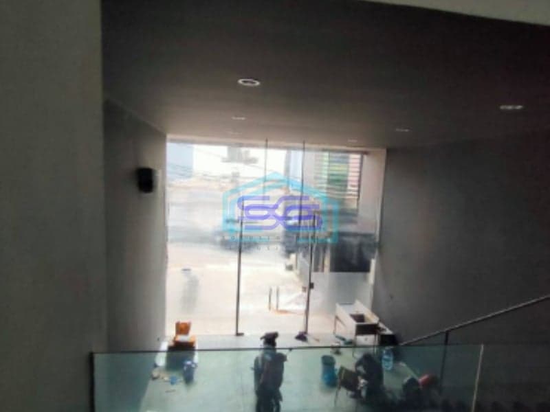 Disewakan Ruko 3 Lantai + Rooftop di Puri Mutiara Cipete Jakarta Selatan Luas Bangunan  260 m²