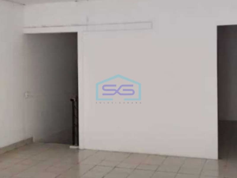 Dijual Ruko Baru Renovasi Luas Bangunan 198 m² Lokasi di Tangerang
