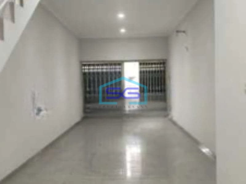 Dijual Ruko 3 Lantai Luas Bangunan  190 m² Loaksi Siap Huni Surabaya