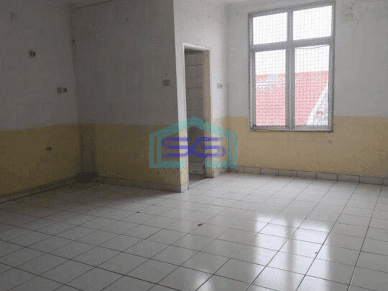 Disewakan Ruko Minimalis Bisa Untuk Gudang 3 Lantai di Citra Raya Tangerang