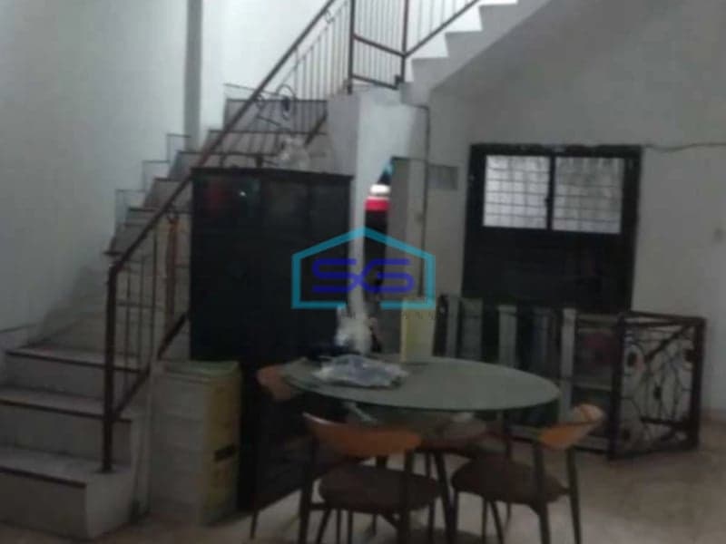 Disewakan Ruko Strategis Lokasi Tidar Surabaya