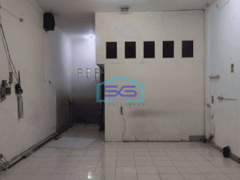 Dijual Ruko Lokasi Strategis Luas Bangunan  250 m² di Surya Sumantri Bandung