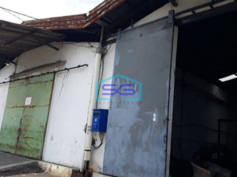 Dijual Gudang Full Renovasi di Margomulyo Permai Surabaya Jawa Timur Luas Tanah 600m2