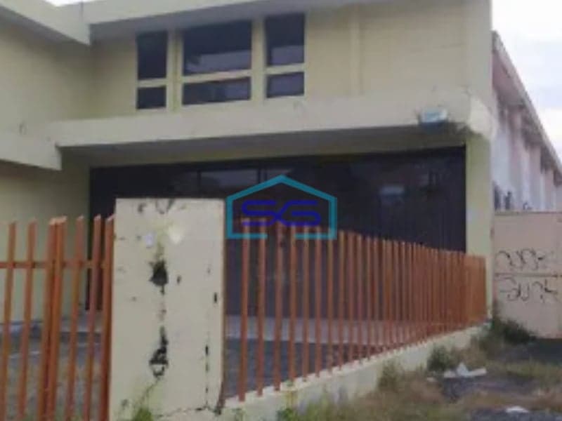 Disewakan Gedung Tepi Jalan Utama Cocok Untuk Gudang di Sleman Yogyakarta LT 2685m2