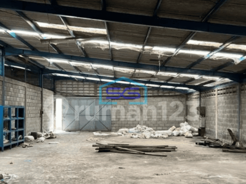 Disewakan Gudang Usaha di Jl Laswi Bandung Luas Bangunan 300 m²